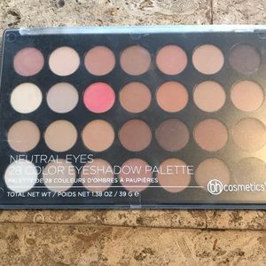 BH eyeshadow pallet- neutral eyes.